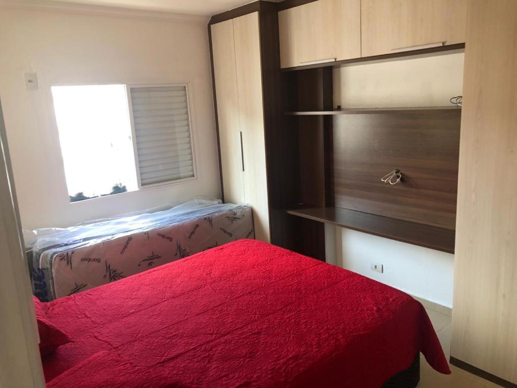 Apartamento Proximo A Praia Da Enseada Гуаружа Екстер'єр фото
